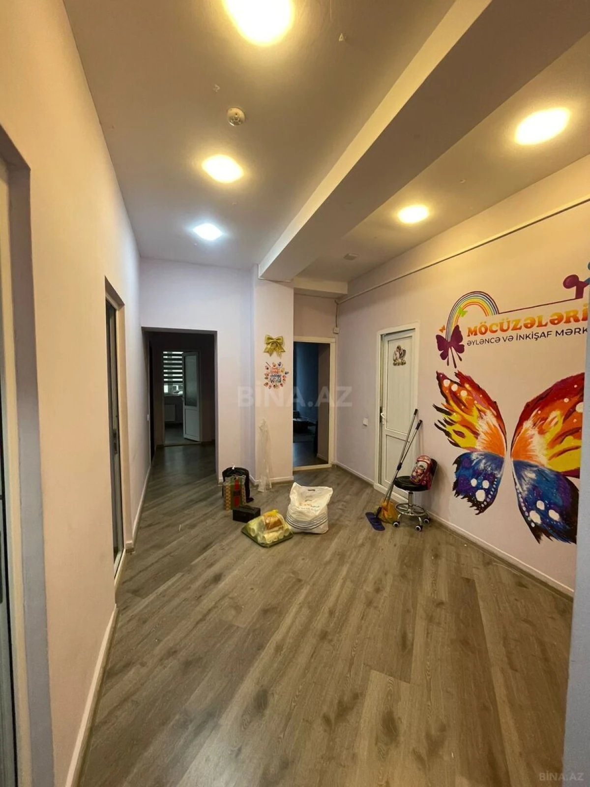 Kirayə verilir 9 otaqlı ofis 222 m²