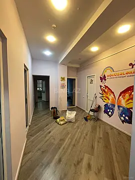 Kirayə verilir 9 otaqlı ofis 222 m²