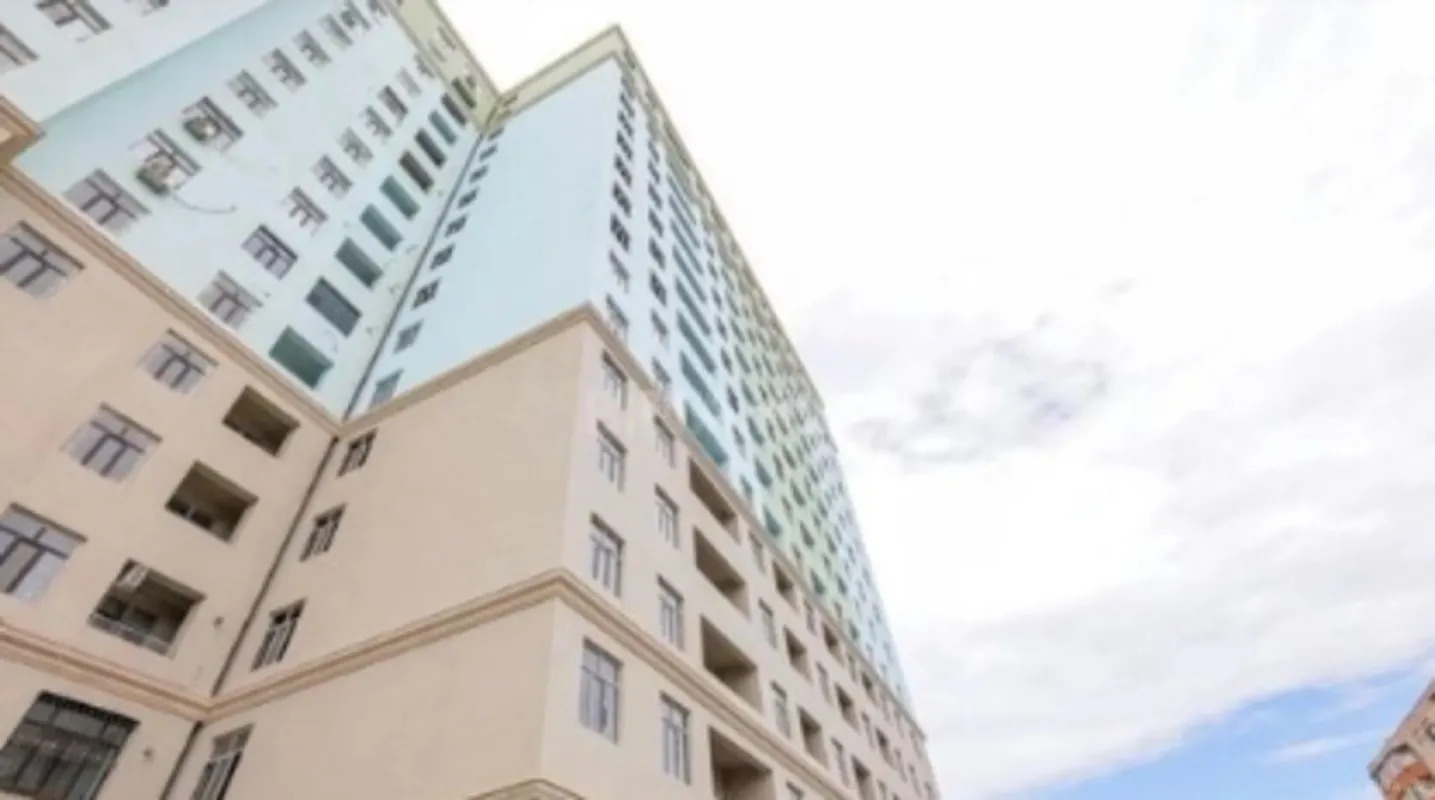 Satılır 2 otaqlı mənzil 98.2 m²