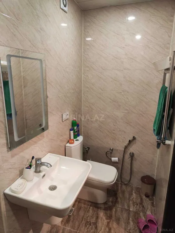 Kirayə verilir 2 otaqlı mənzil 65 m²