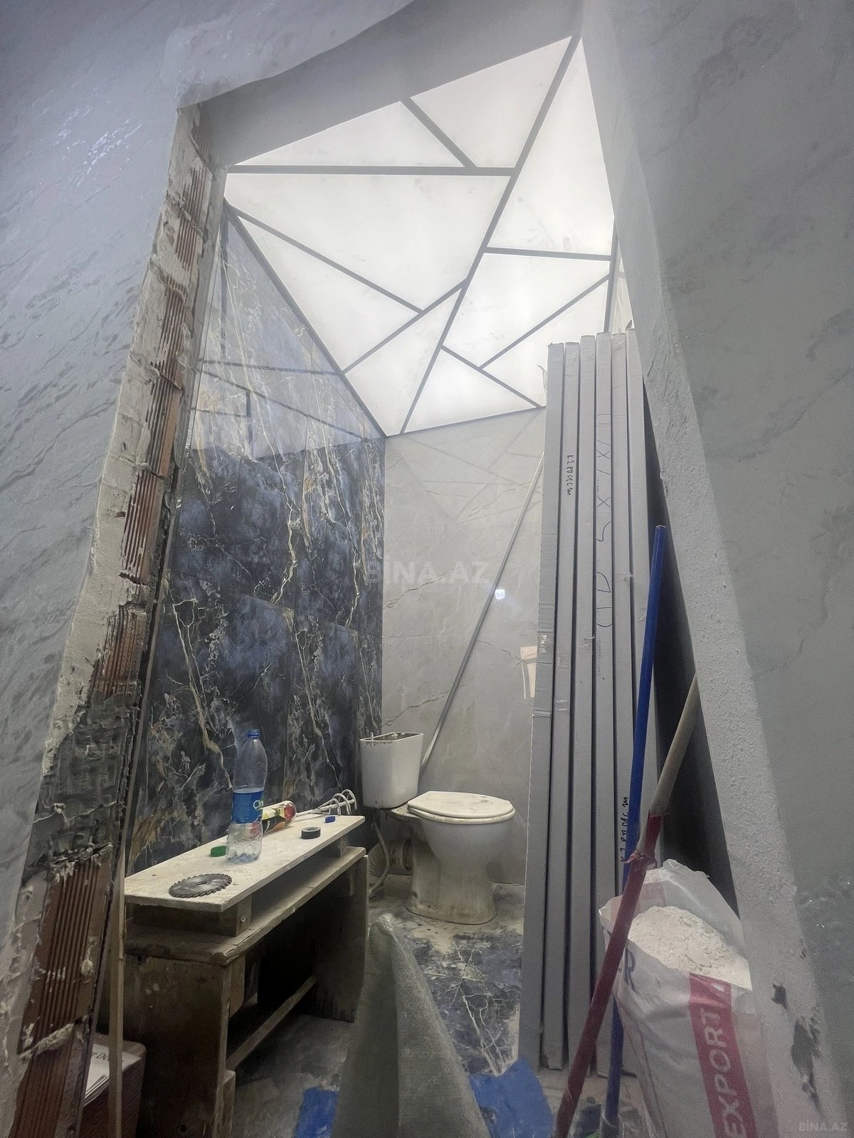 Satılır 3 otaqlı mənzil 123 m²