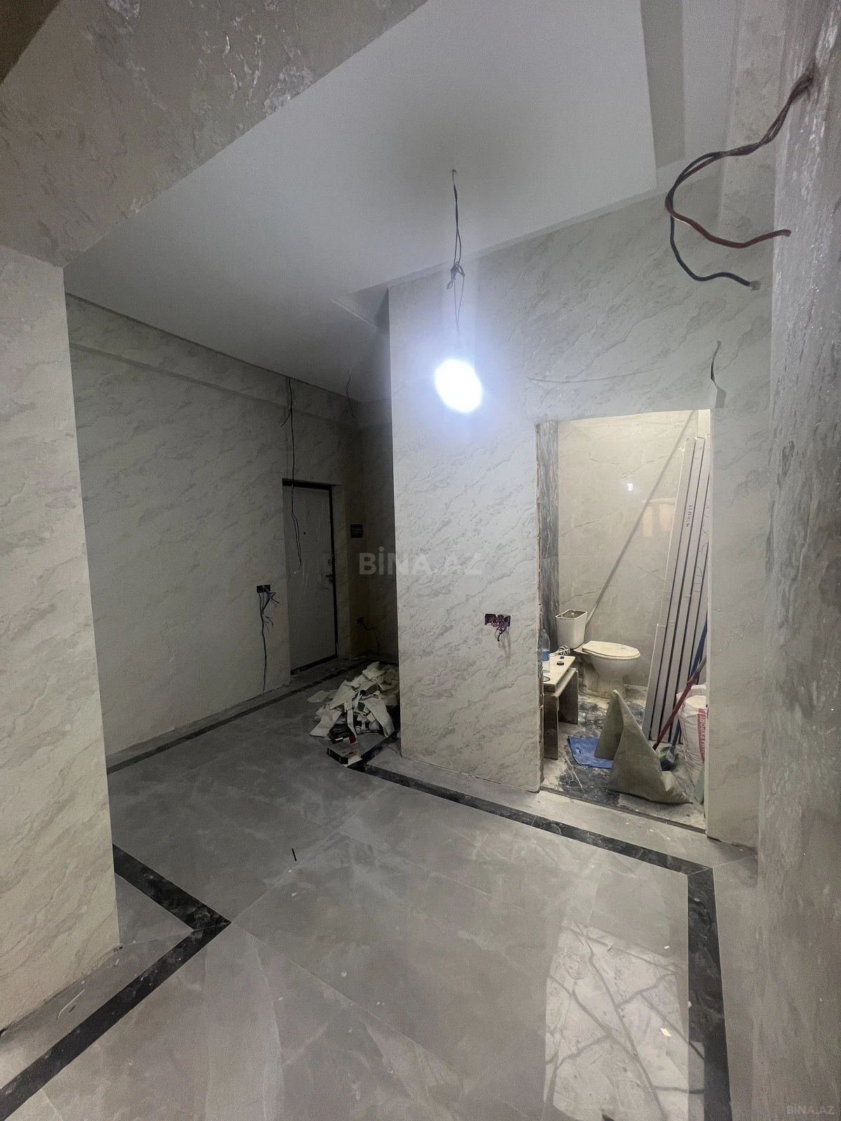 Satılır 3 otaqlı mənzil 123 m²