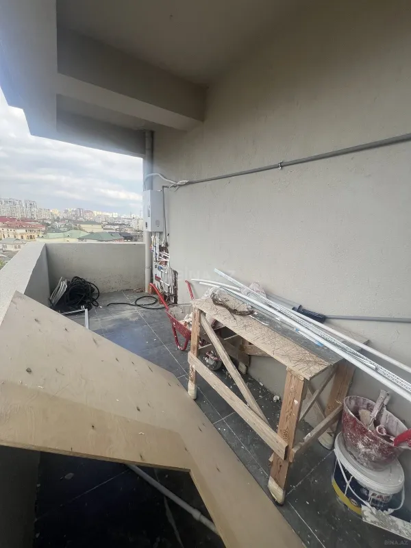 Satılır 3 otaqlı mənzil 123 m²