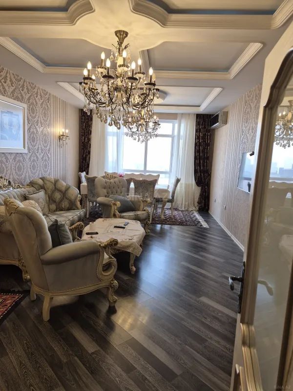 Satılır 3 otaqlı mənzil 150 m²