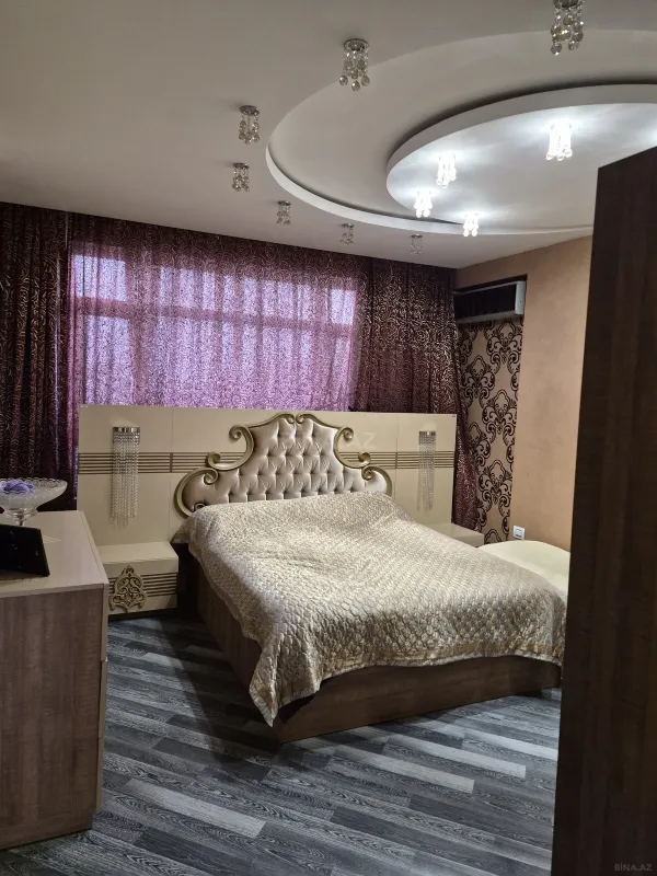 Satılır 3 otaqlı mənzil 150 m²