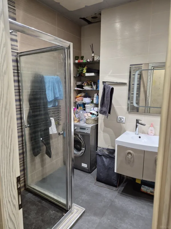 Satılır 3 otaqlı mənzil 150 m²