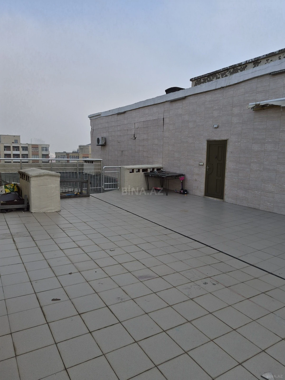 Satılır 3 otaqlı mənzil 150 m²