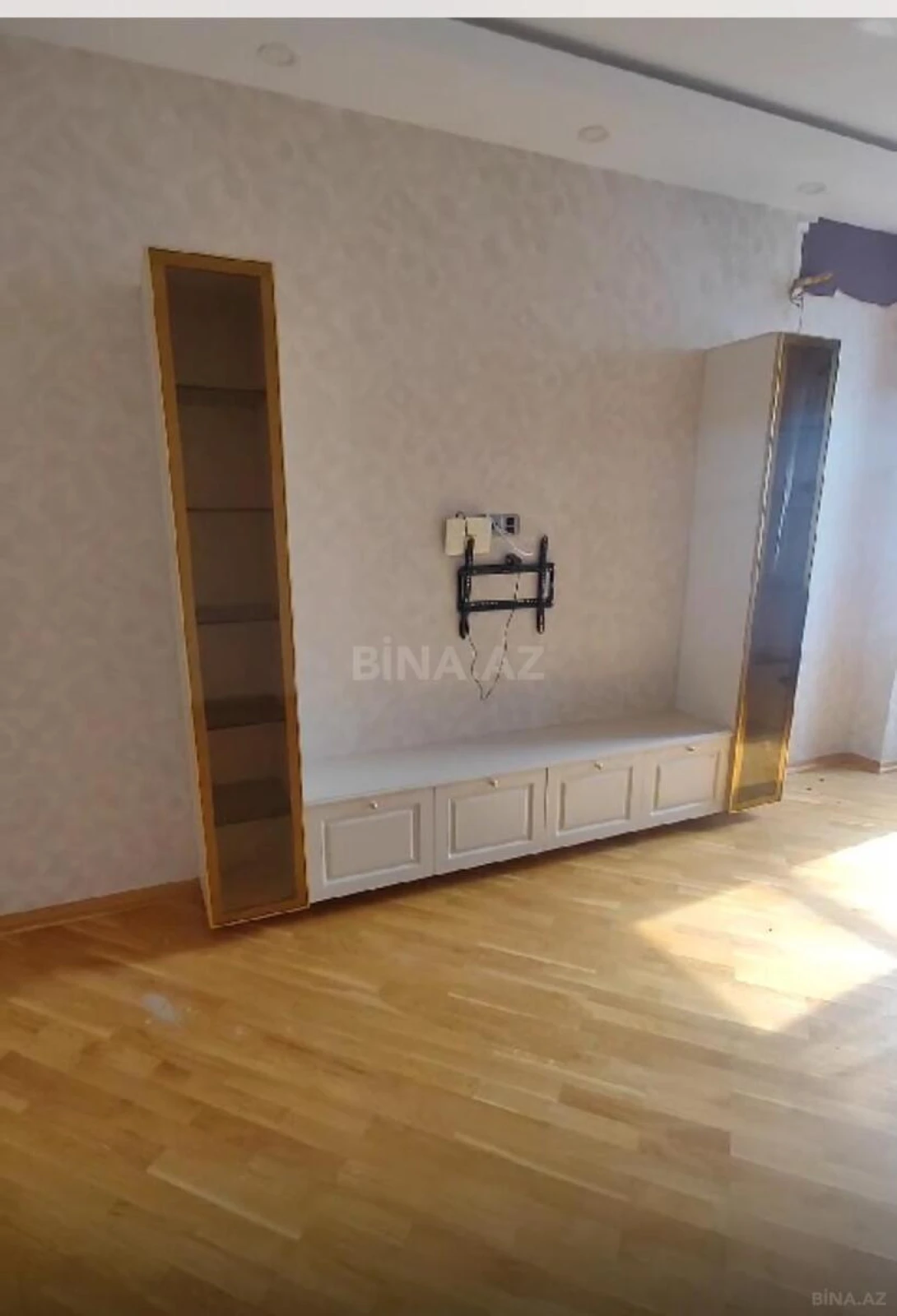 Satılır 2 otaqlı mənzil 94 m²