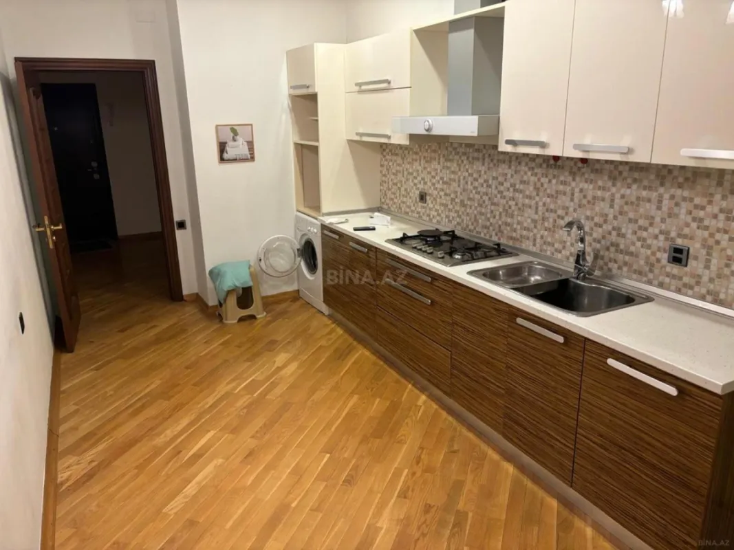 Satılır 2 otaqlı mənzil 94 m²