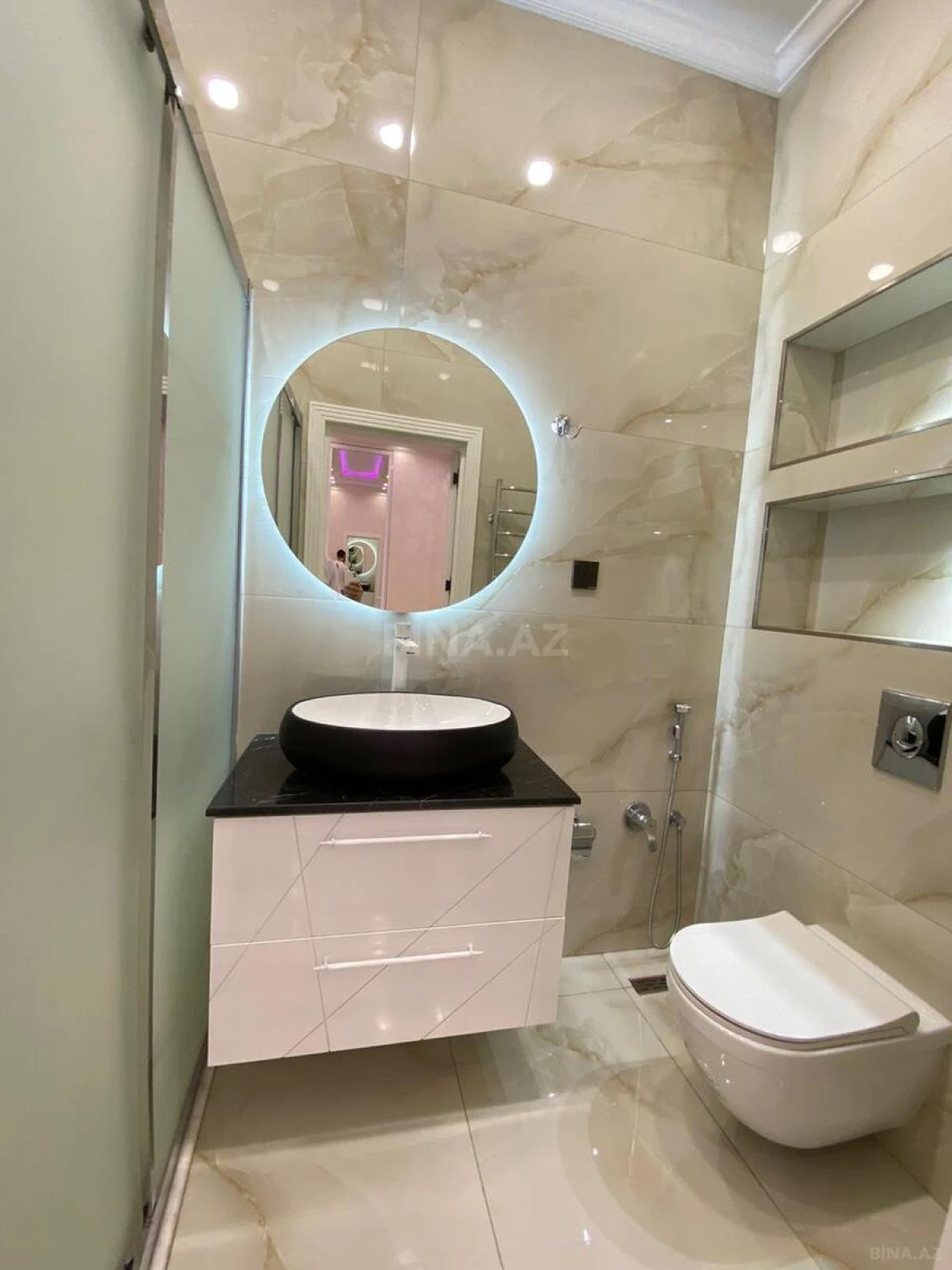 Kirayə verilir 3 otaqlı mənzil 120 m²