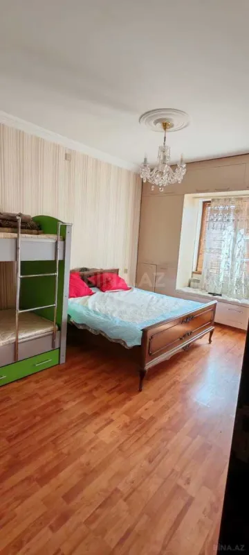 Satılır 2 otaqlı mənzil 70 m²