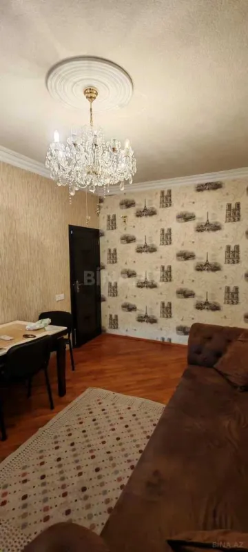 Satılır 2 otaqlı mənzil 70 m²