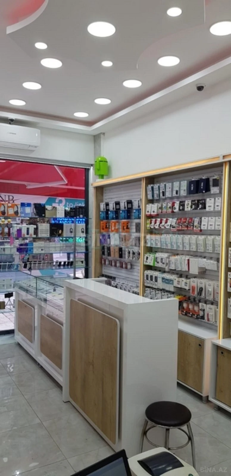 Satılır obyekt 44 m²