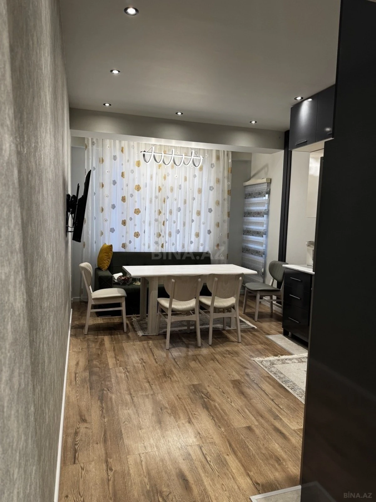 Satılır 3 otaqlı mənzil 56 m²