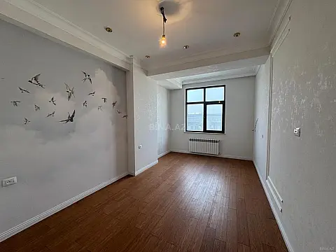 Satılır 3 otaqlı mənzil 154 m²