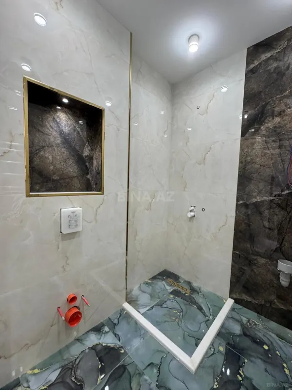 Satılır 3 otaqlı mənzil 154 m²