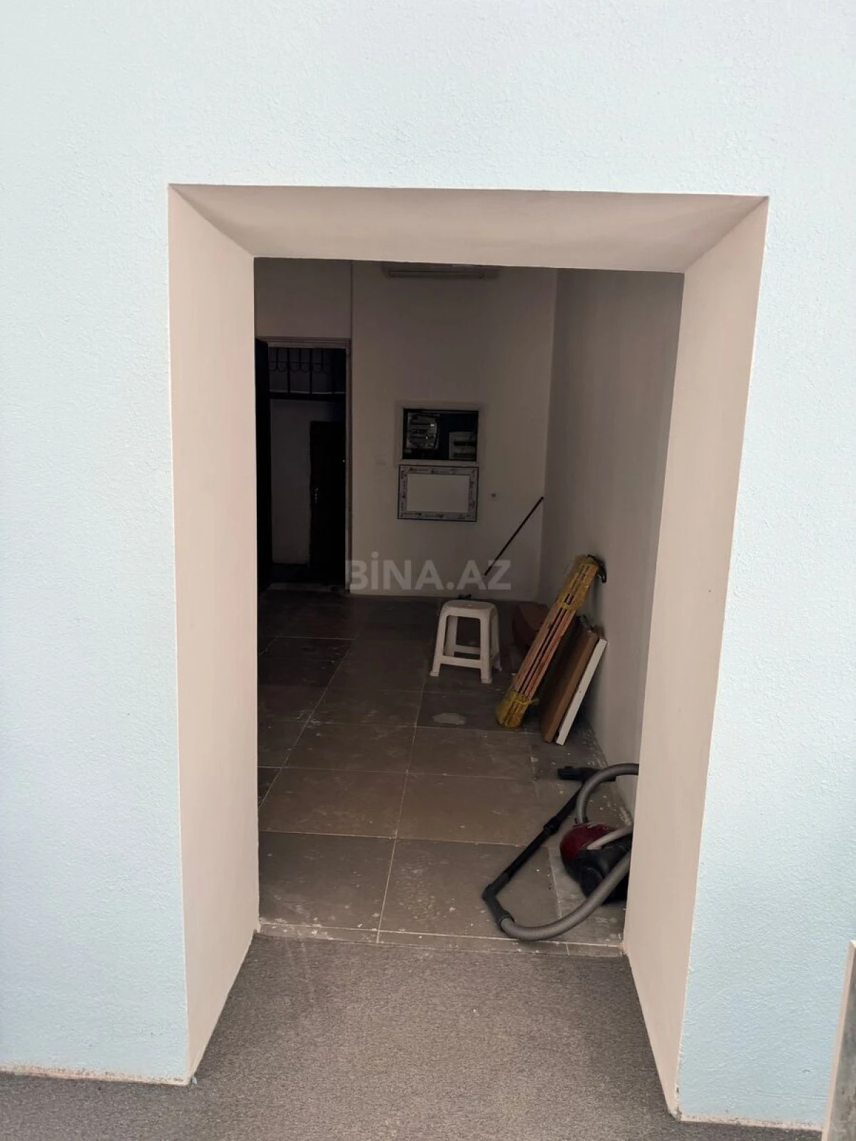 Kirayə verilir obyekt 95 m²