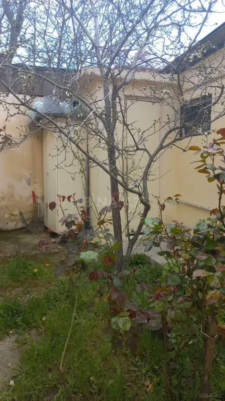 Satılır 4 otaqlı həyət evi 100 m²