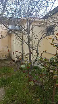 Satılır 4 otaqlı həyət evi 100 m²