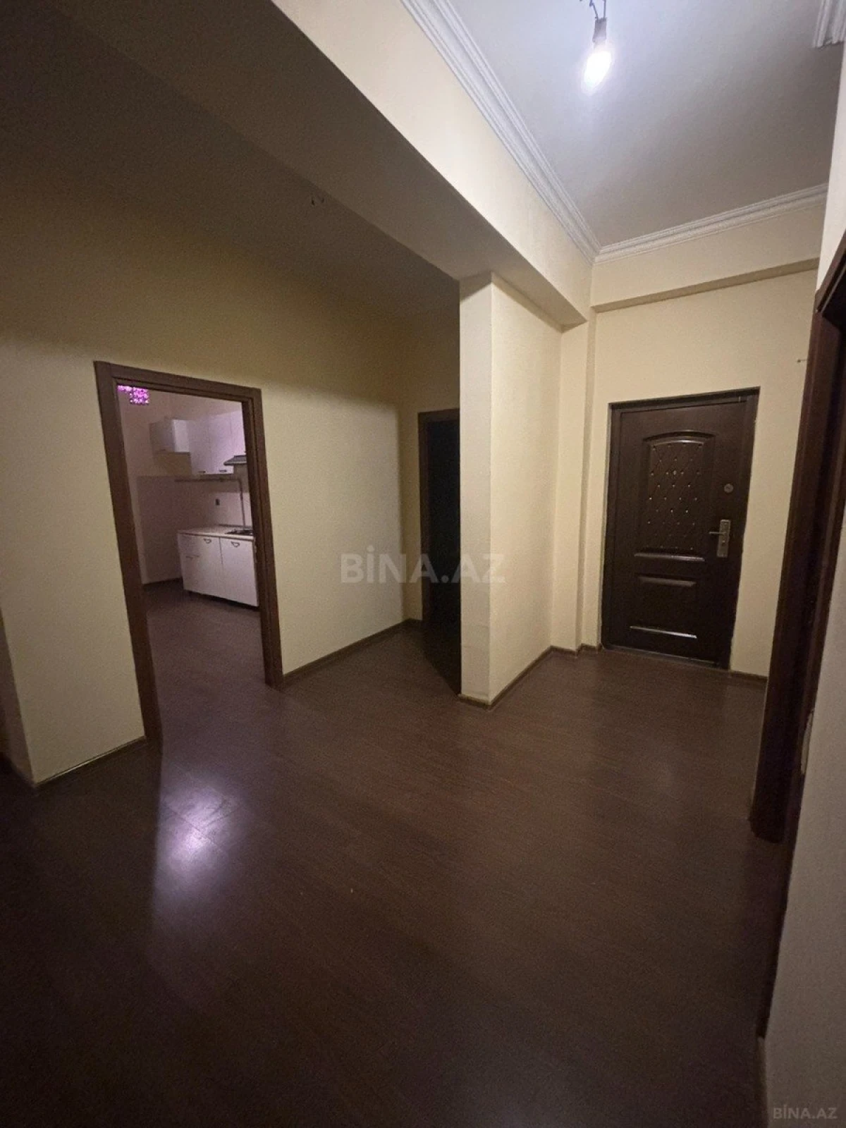 Satılır 4 otaqlı mənzil 111 m²