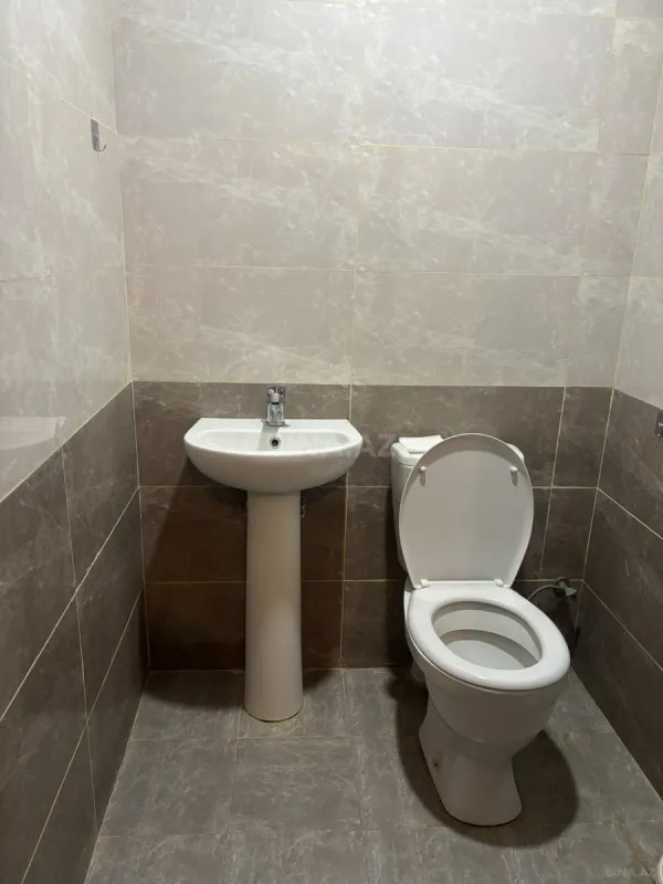 Satılır 4 otaqlı mənzil 111 m²
