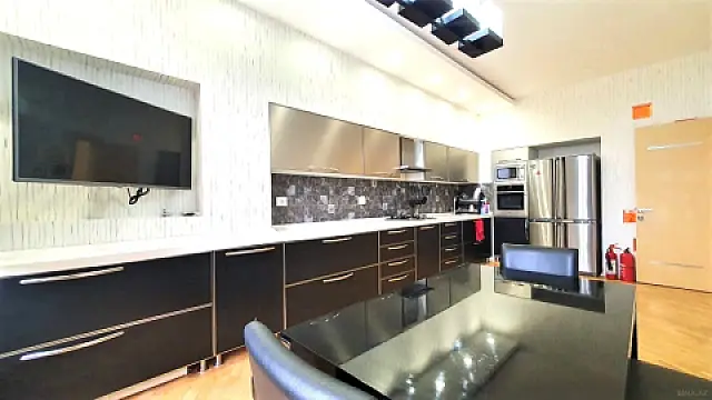 Kirayə verilir 3 otaqlı mənzil 125 m²