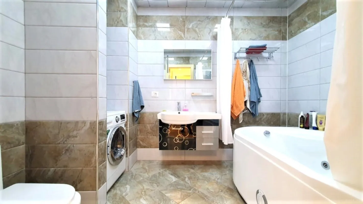 Kirayə verilir 3 otaqlı mənzil 125 m²