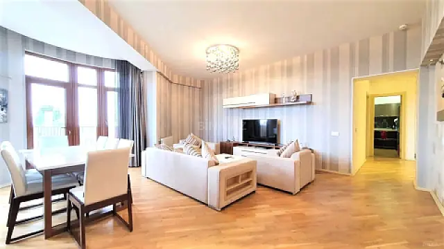 Kirayə verilir 3 otaqlı mənzil 125 m²