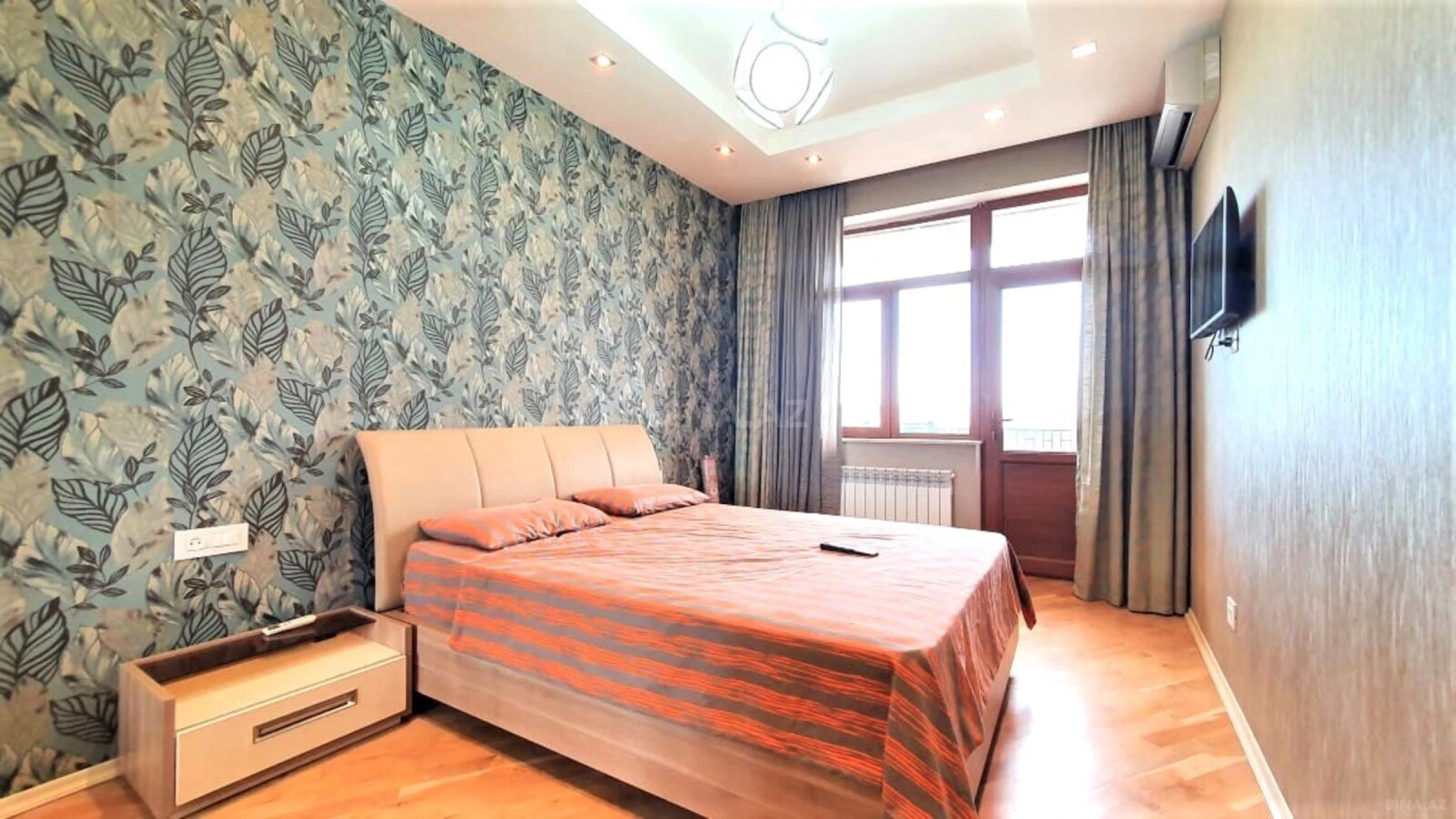 Kirayə verilir 3 otaqlı mənzil 125 m²