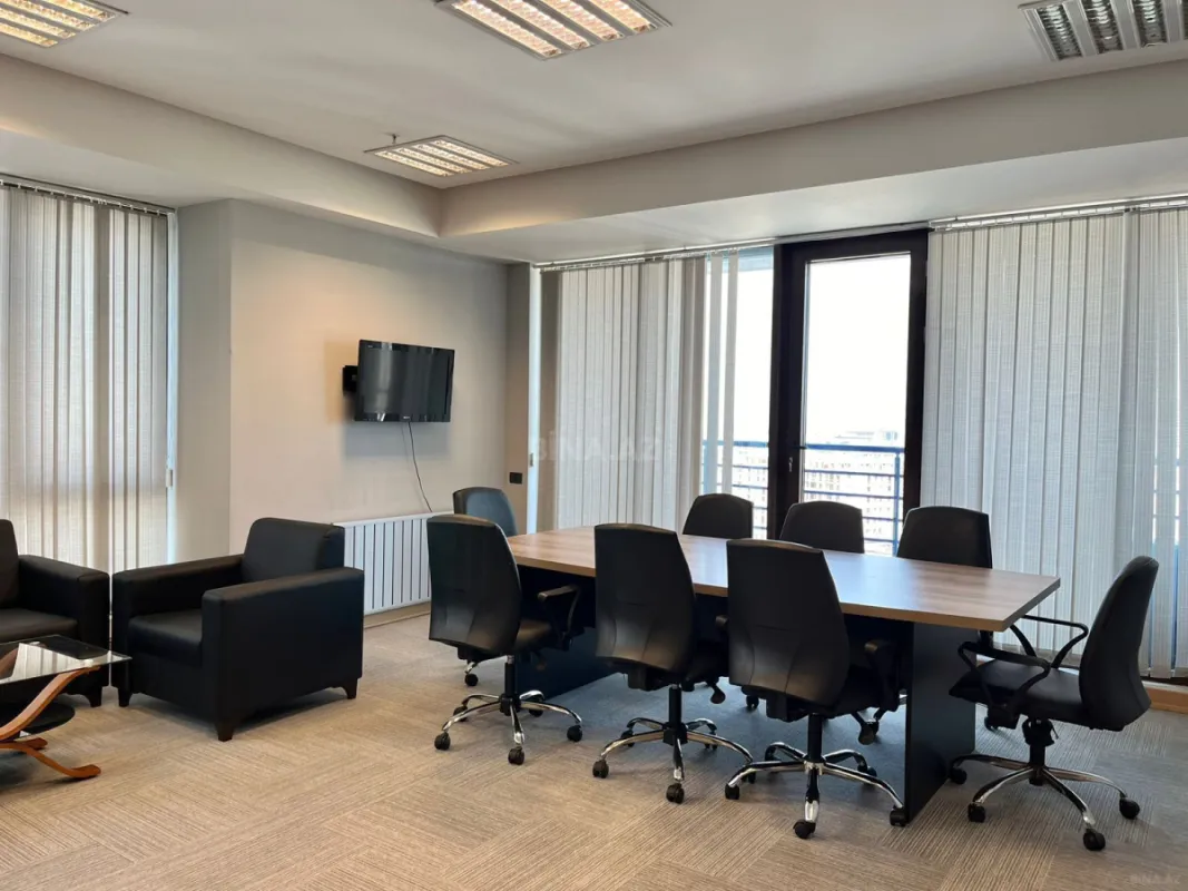Kirayə verilir 2 otaqlı ofis 110 m²