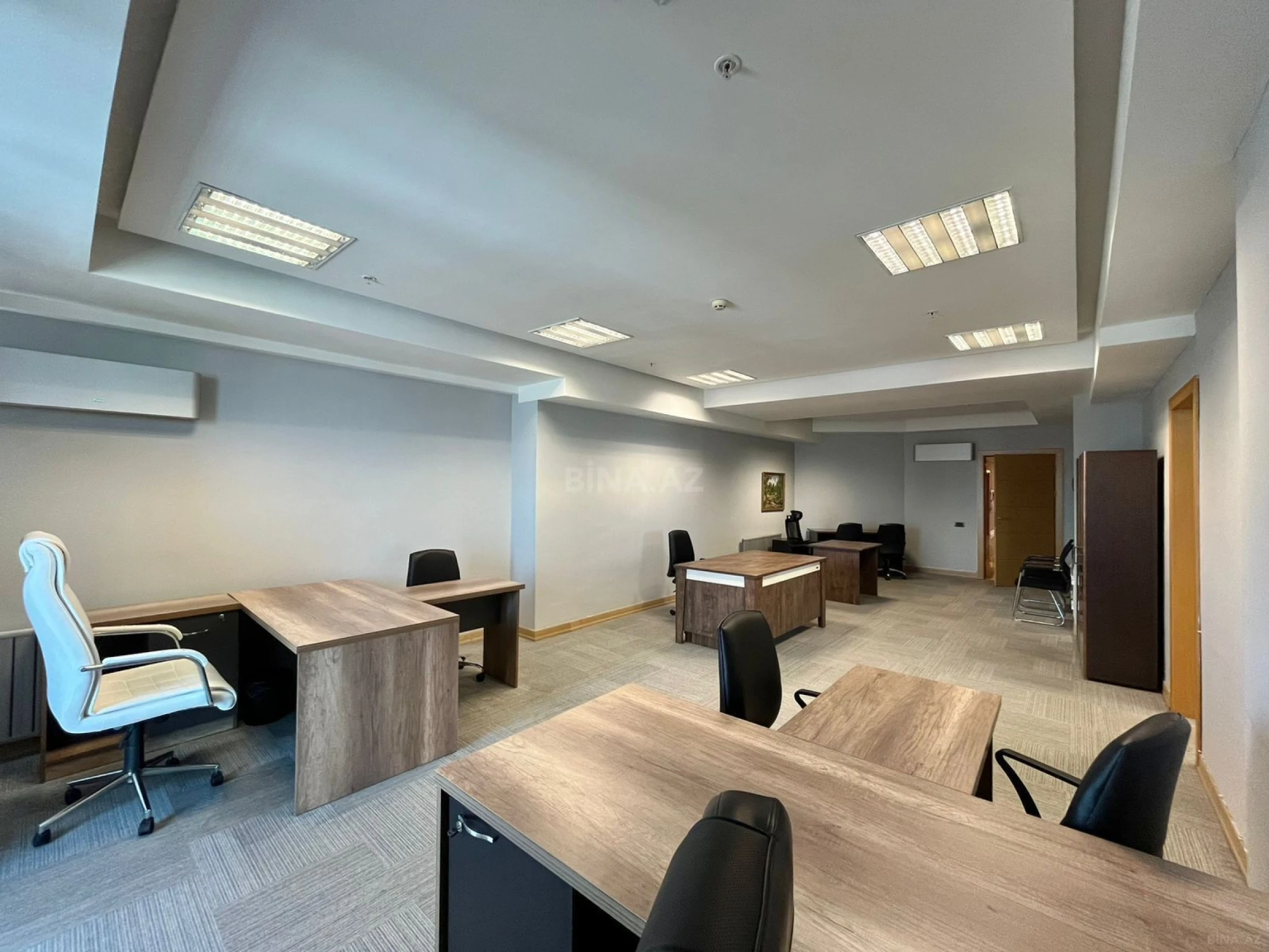 Kirayə verilir 2 otaqlı ofis 110 m²