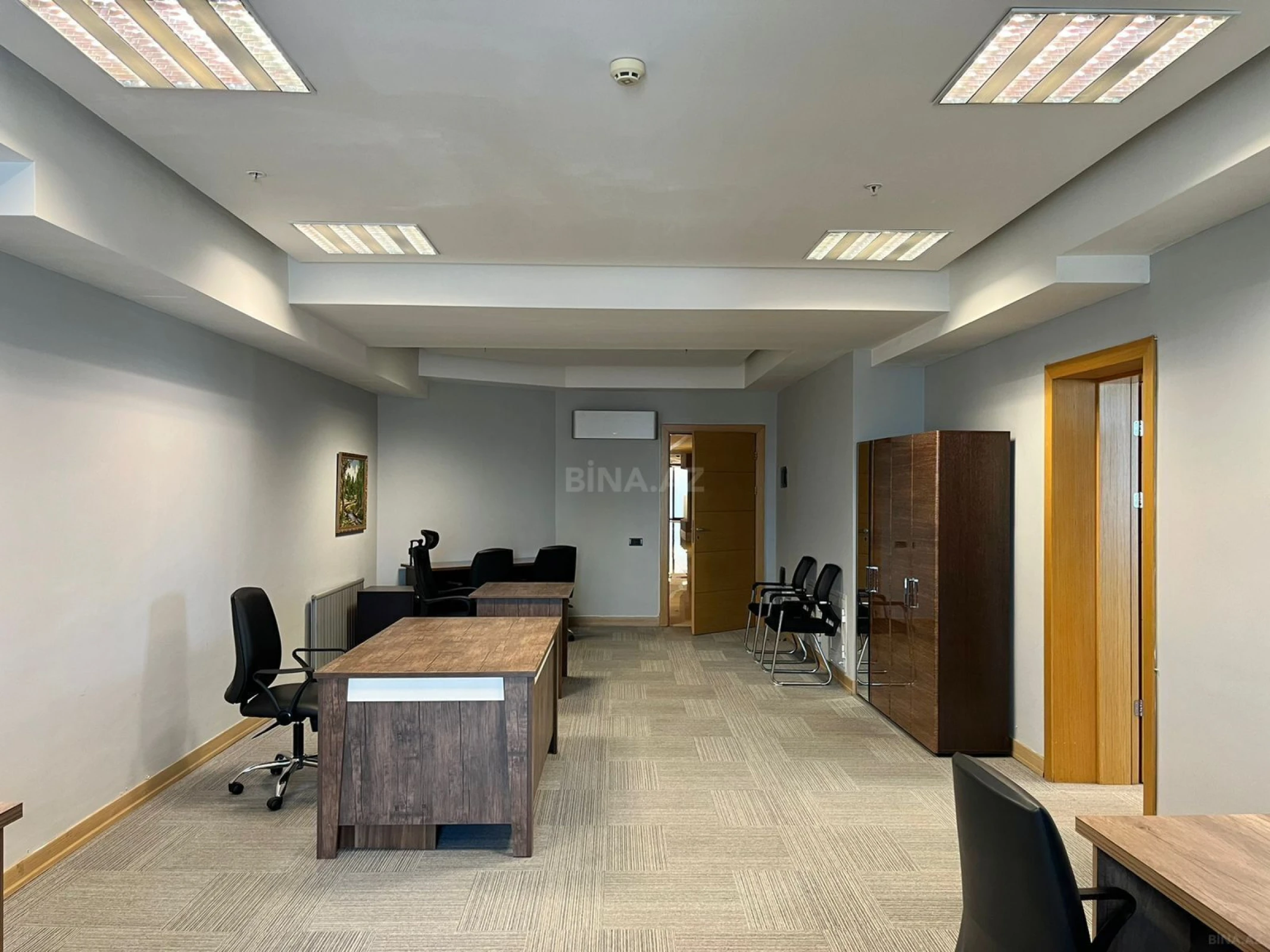 Kirayə verilir 2 otaqlı ofis 110 m²