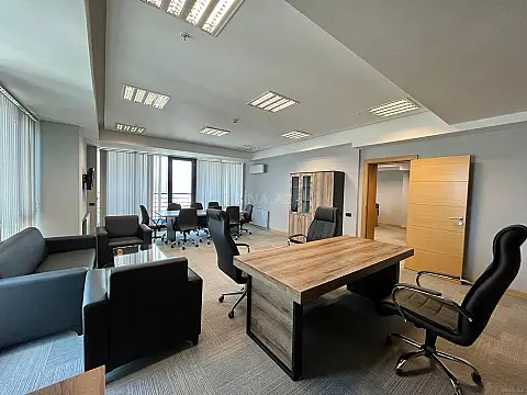 Kirayə verilir 2 otaqlı ofis 110 m²