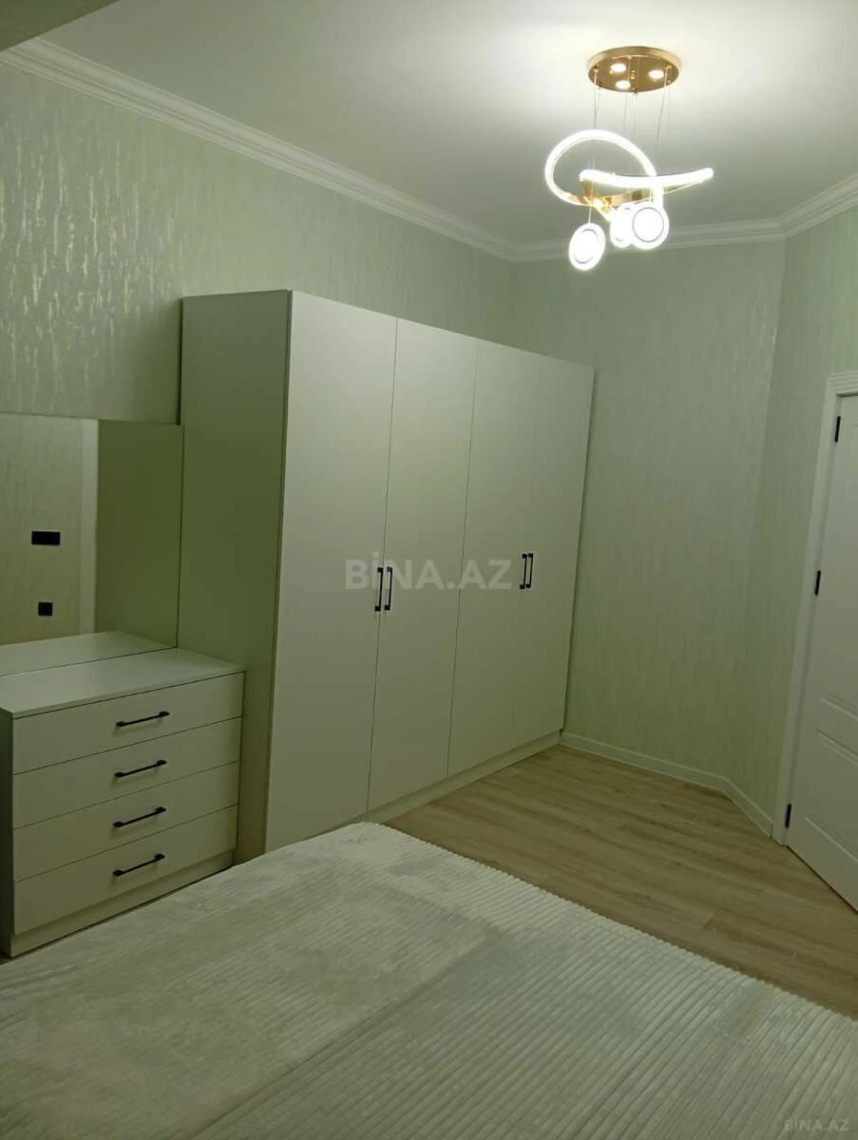 Kirayə verilir 3 otaqlı mənzil 86 m²