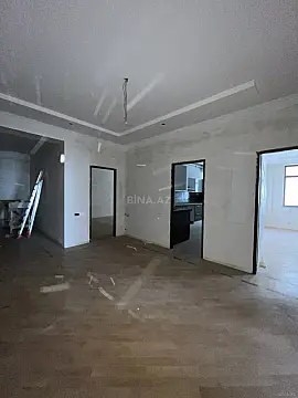 Satılır 4 otaqlı mənzil 237 m²