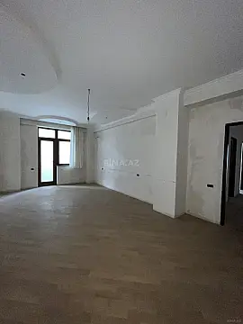 Satılır 4 otaqlı mənzil 237 m²