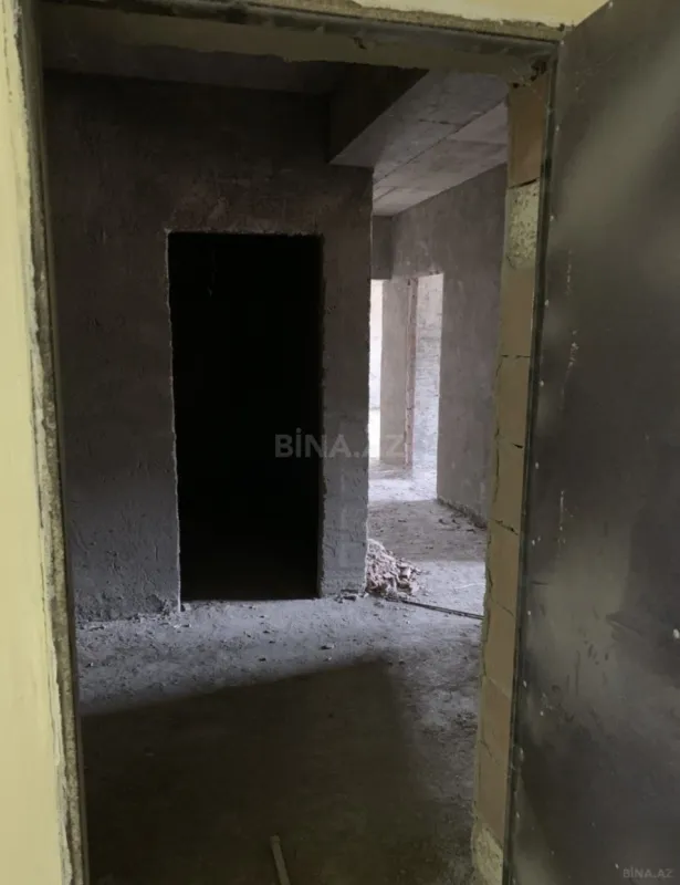 Satılır 2 otaqlı mənzil 107 m²