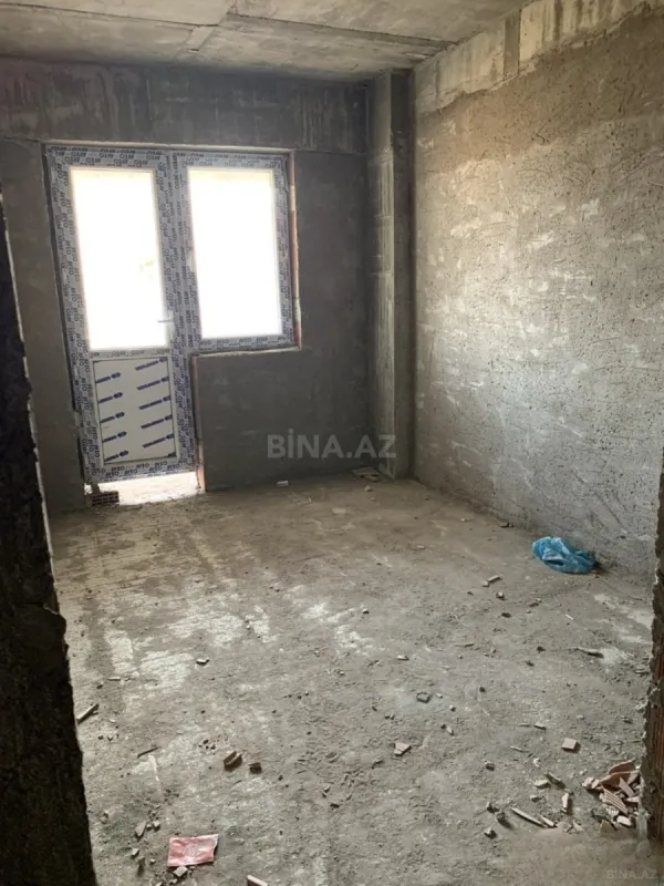 Satılır 2 otaqlı mənzil 107 m²