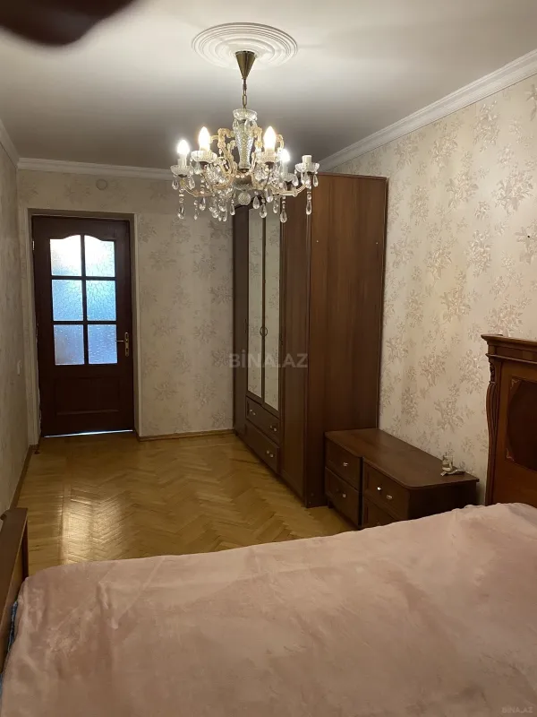 Kirayə verilir 2 otaqlı mənzil 70 m²
