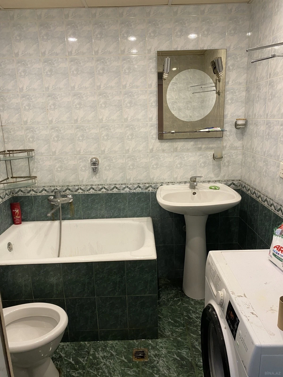 Kirayə verilir 2 otaqlı mənzil 70 m²