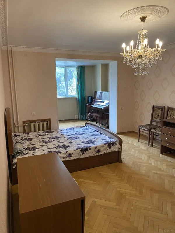 Kirayə verilir 2 otaqlı mənzil 70 m²