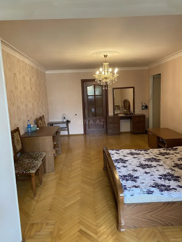 Kirayə verilir 2 otaqlı mənzil 70 m²