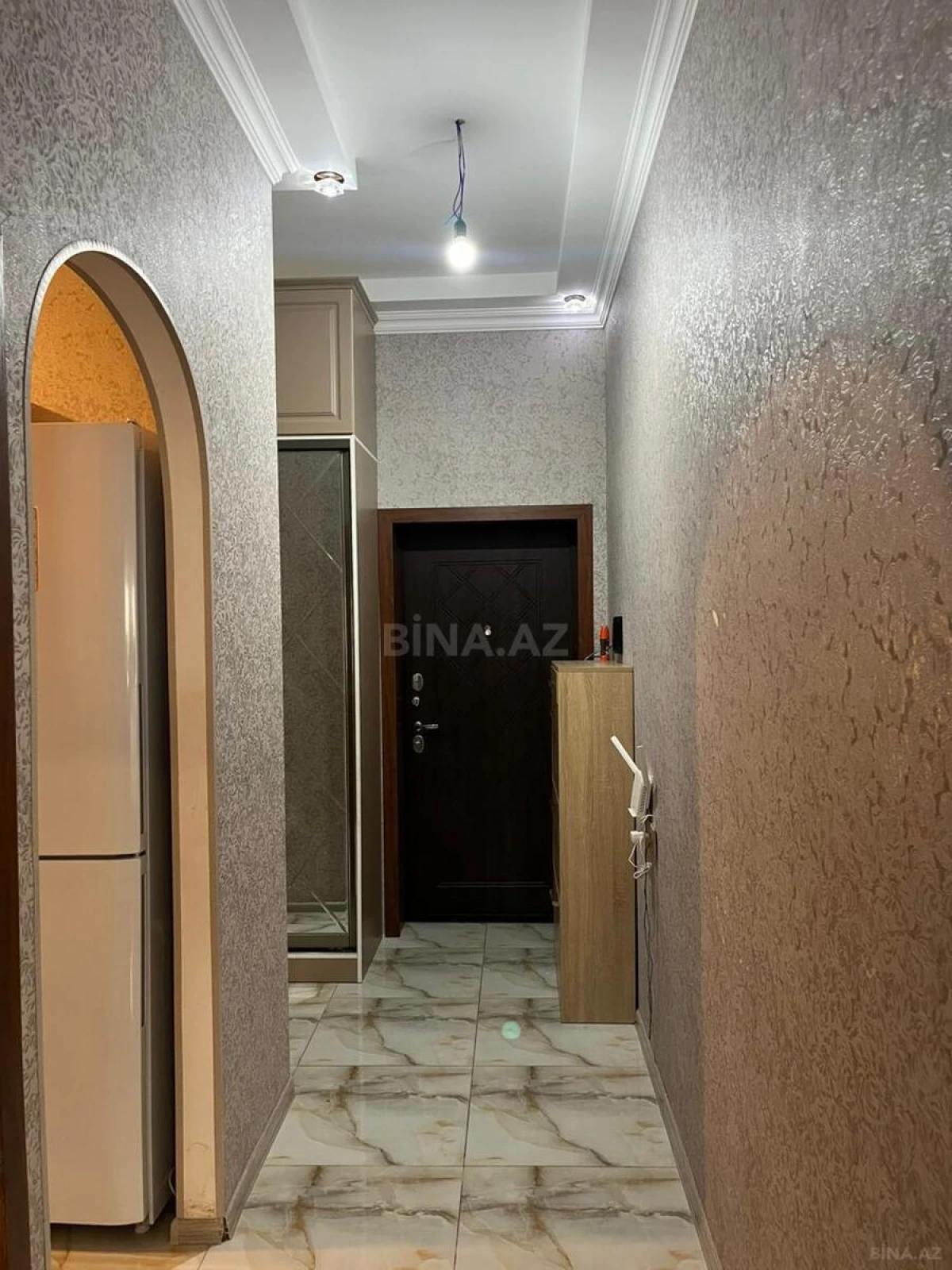 Kirayə verilir 2 otaqlı mənzil 66 m²