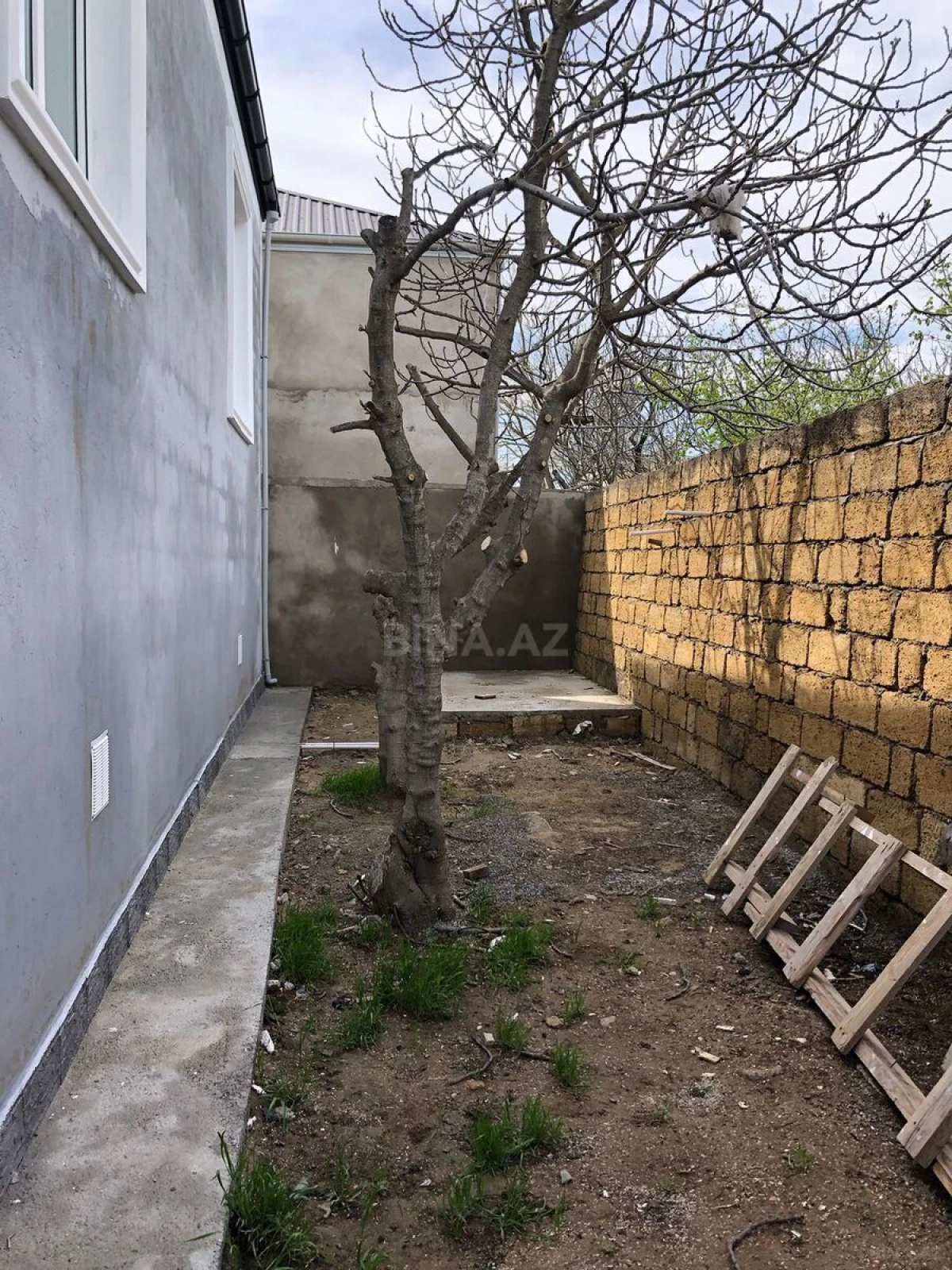 Satılır 4 otaqlı həyət evi 120 m²