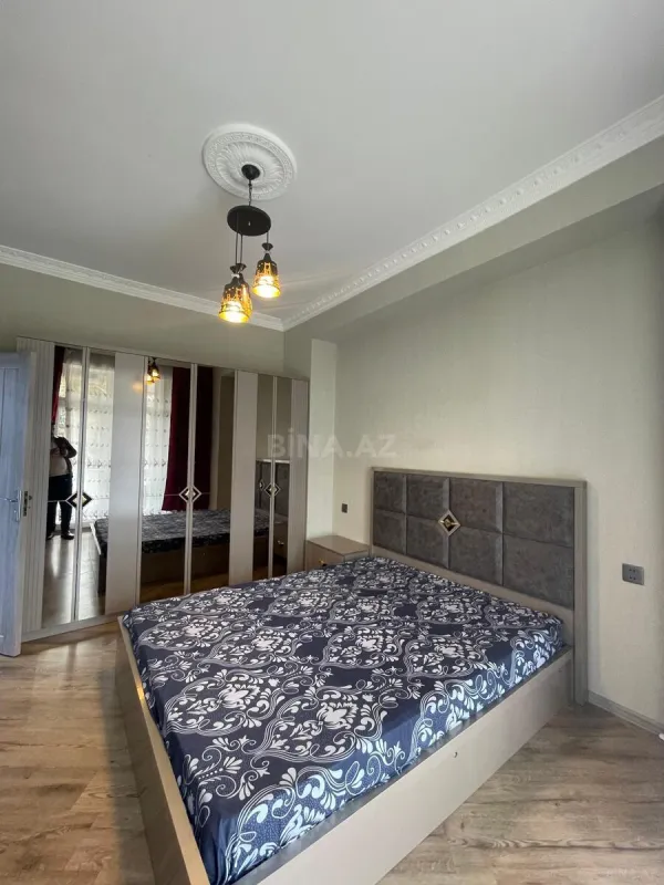 Satılır 2 otaqlı mənzil 75 m²