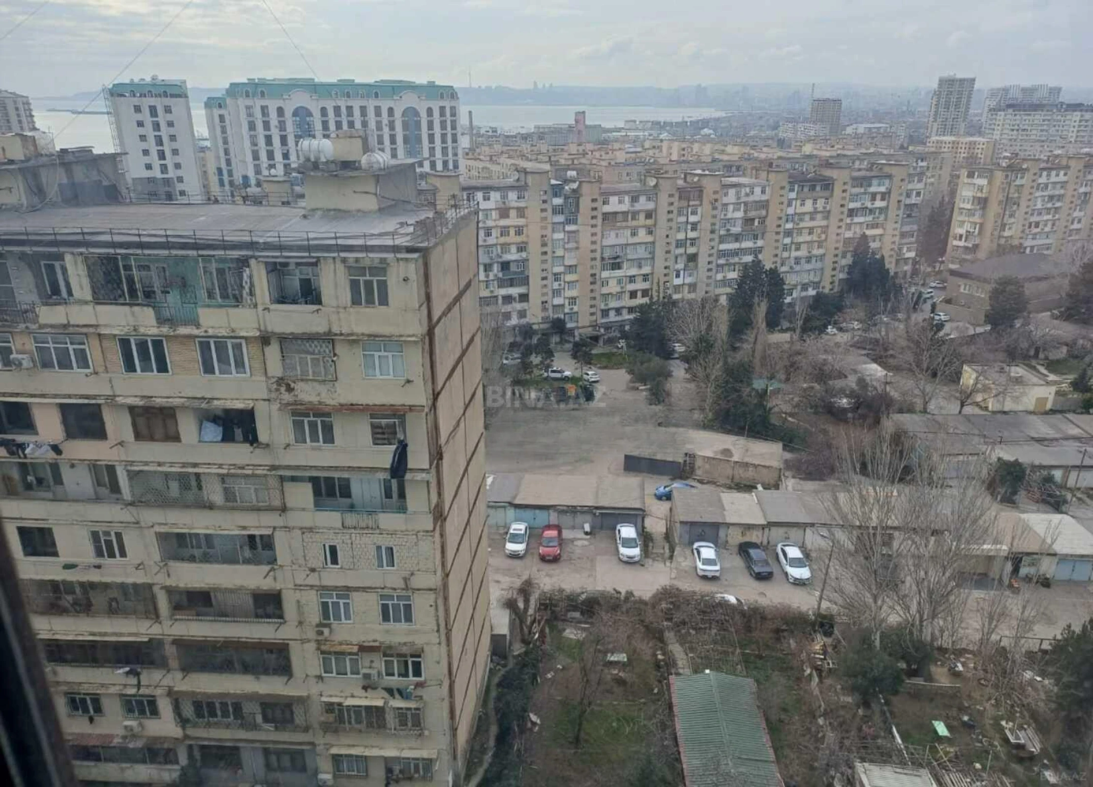 Satılır 3 otaqlı mənzil 110 m²