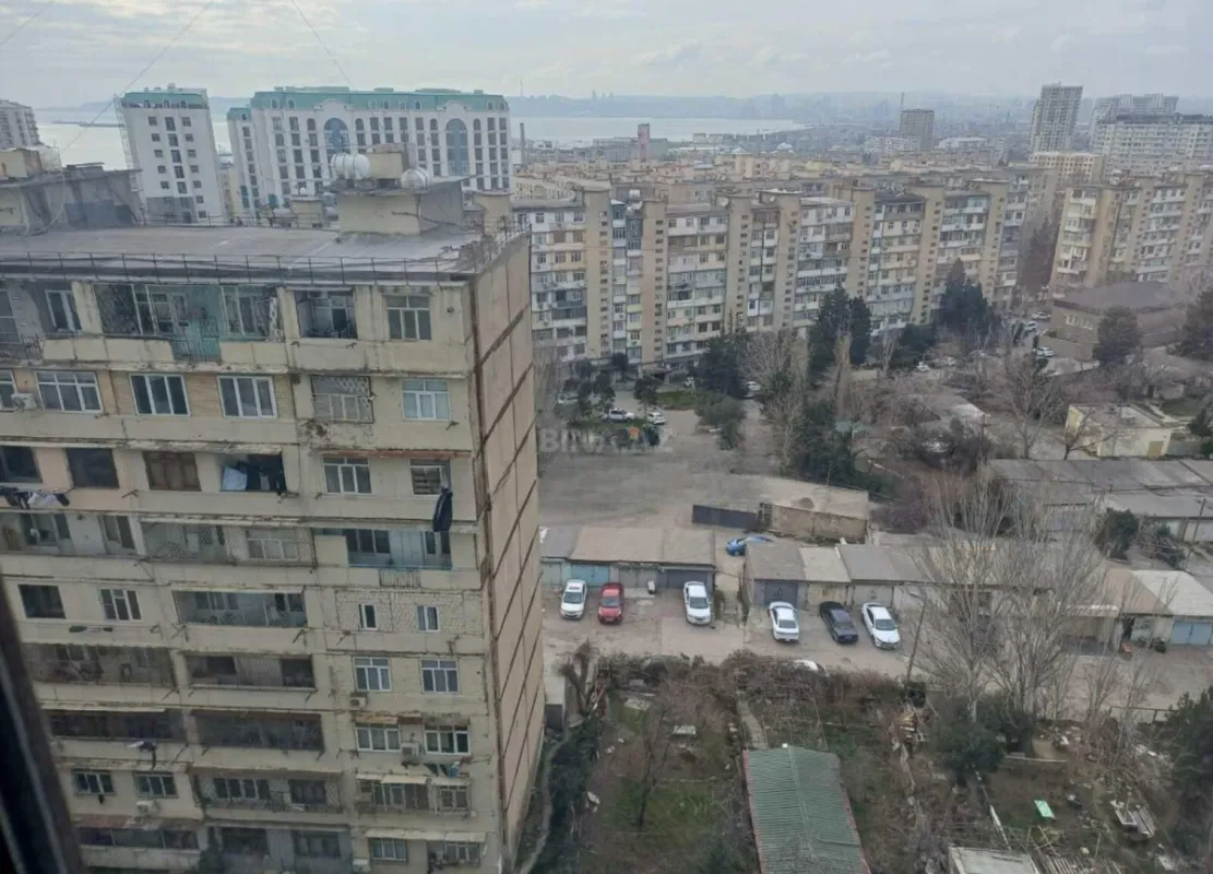 Satılır 3 otaqlı mənzil 110 m²