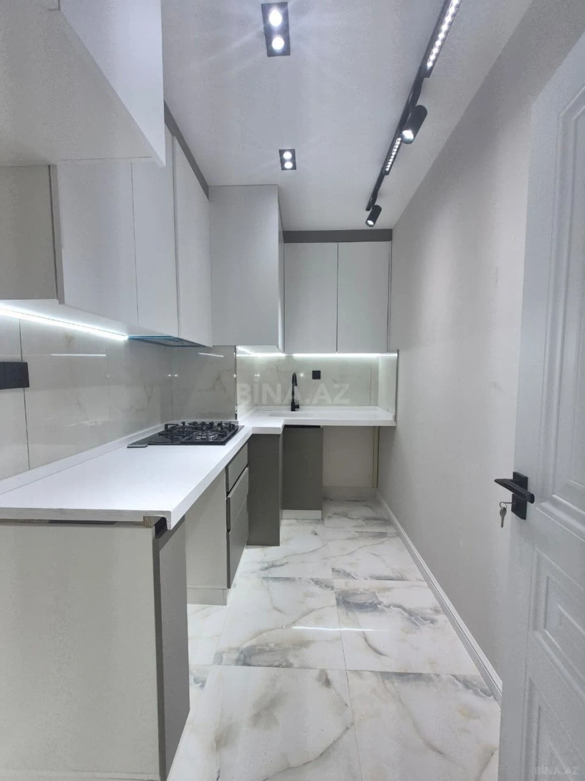 Satılır 2 otaqlı mənzil 55 m²