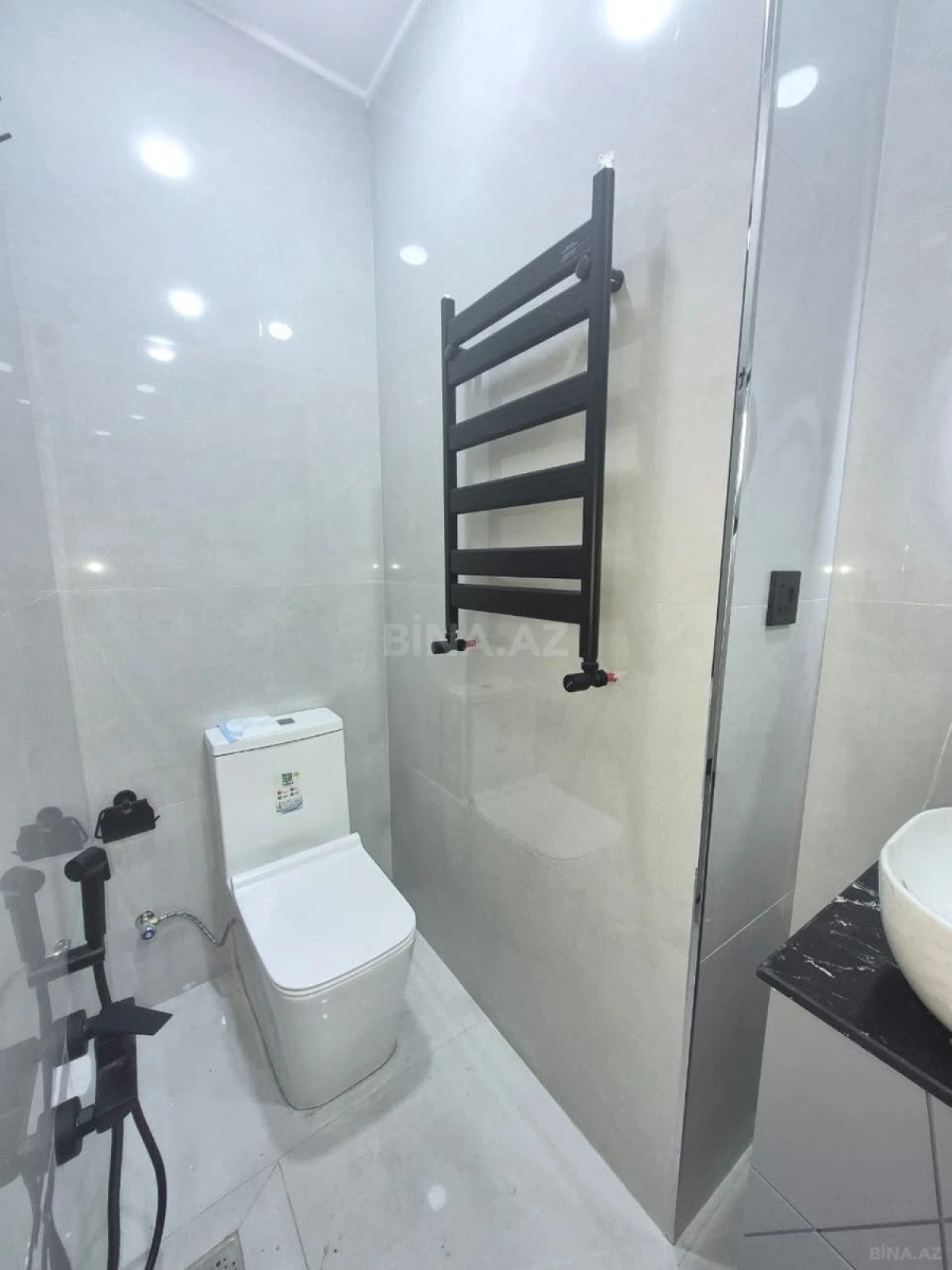 Satılır 2 otaqlı mənzil 55 m²