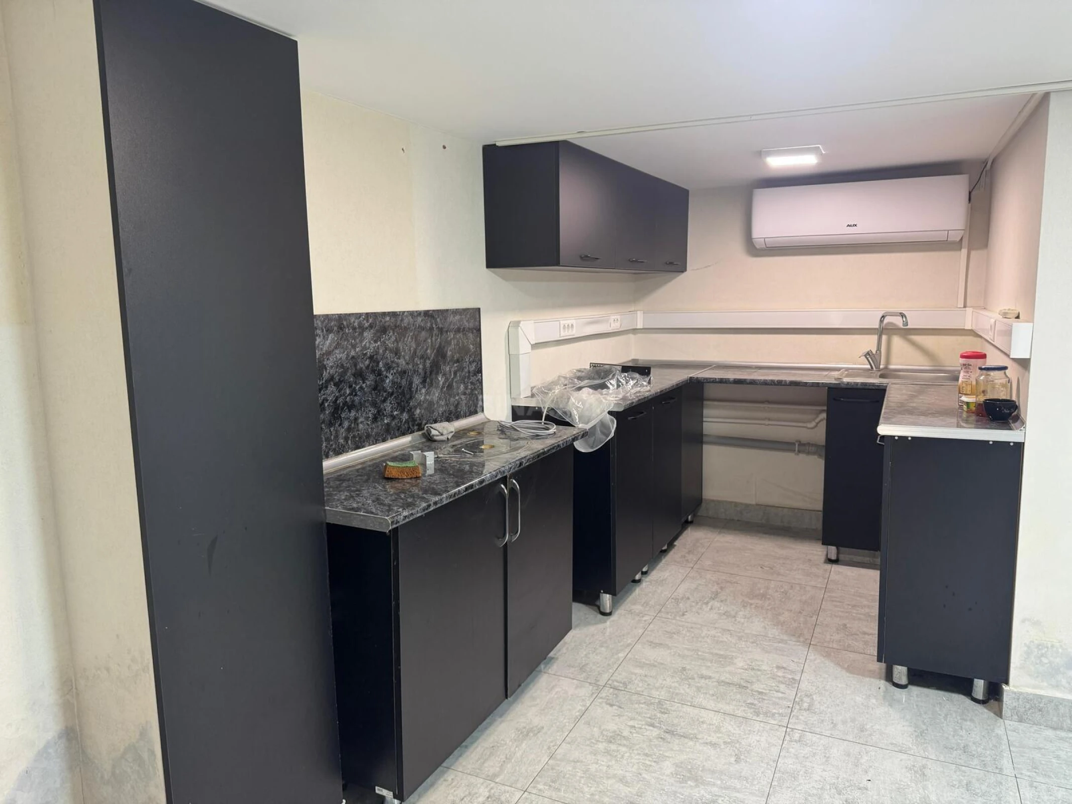 Kirayə verilir obyekt 120 m²